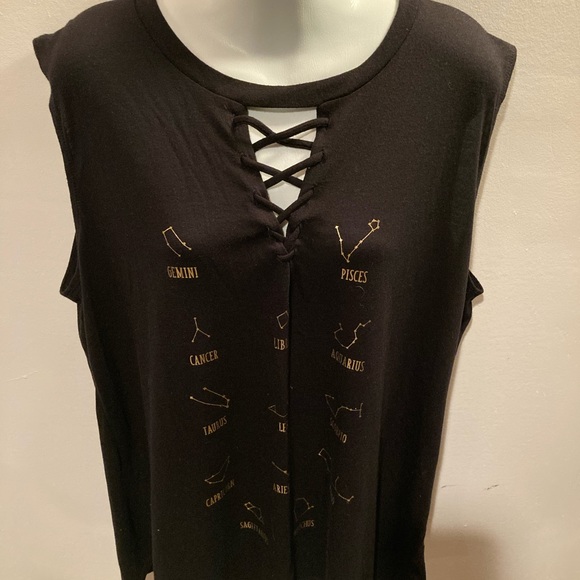 🎉Modern Lux 1X black zodiac gold foil high v neck tunic tank top lace up front - Picture 3 of 8